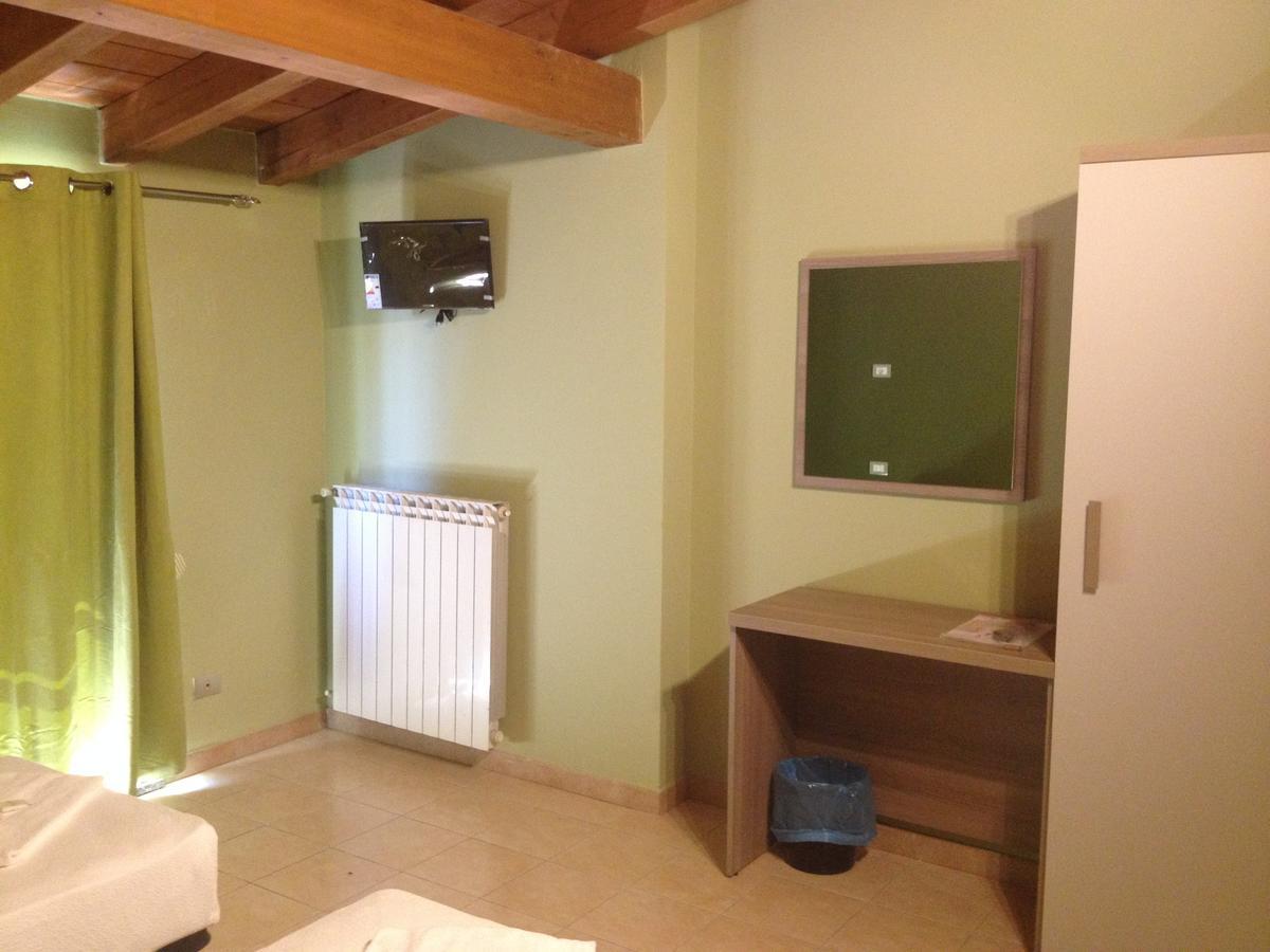 Mrhostel Milano Eksteriør billede